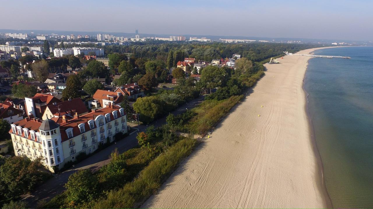 Hotel Lival Gdansk Exterior photo